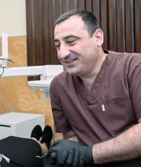 Оганесян - врач стоматолог